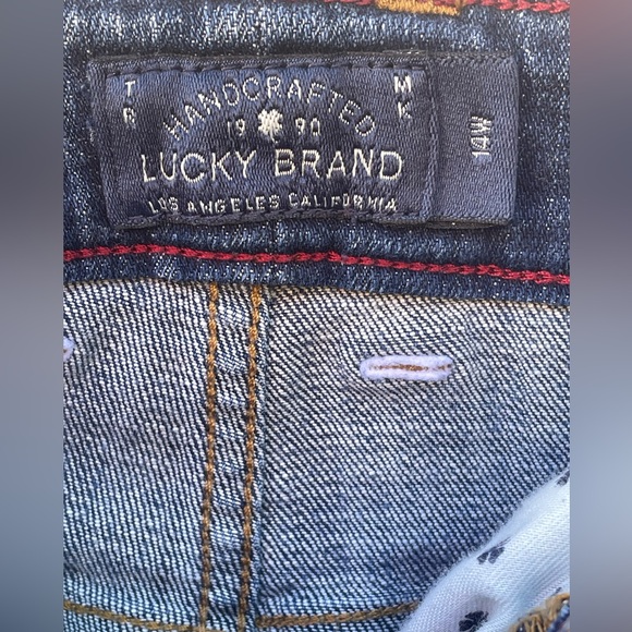 Lucky Brand Women's Deep Indigo Skinny Jeans - Picture 4 of 10